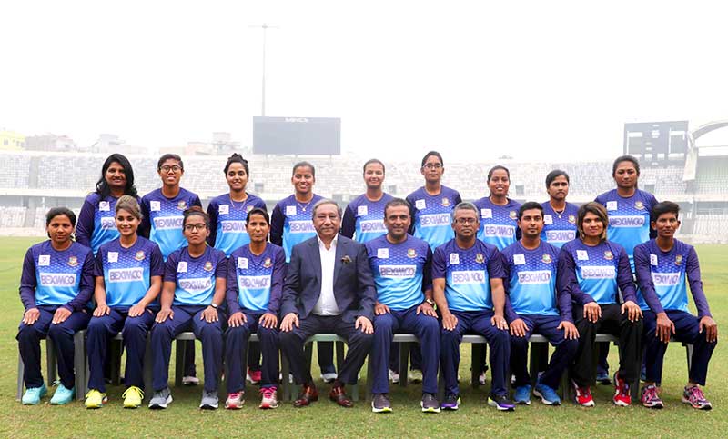ঢাকা ছেড়েছে বাংলাদেশ নারী ক্রিকেট দল